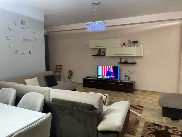 Tirane, jepet me qera apartament 2+1+Aneks+Ballkon Kati 6, 115 m² 550 € (Rruga Teodor Keko)