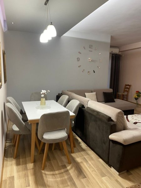 Tirane, jepet me qera apartament 2+1+Aneks+Ballkon Kati 6, 115 m² 550 € (Rruga Teodor Keko)