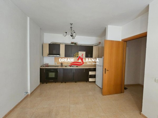 Tirane, jepet me qera apartament 2+1 Kati 7, 95 m² 500 € (Rruga Teodor Keko, Astir)