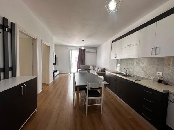 Tirane, jepet me qera apartament 2+1 Kati 5, 135 m² 650 € (Kompleksi Grand Gallery)