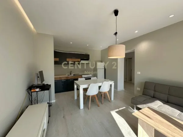 Tirane, shes apartament 1+1+Ballkon Kati 2, 70 m² 145.000 € 