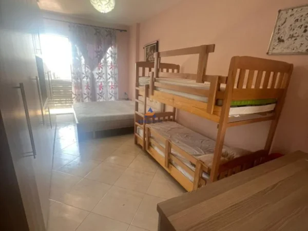 Tirane, shitet apartament 1+1+Ballkon Kati 8, 66 m² 105.000 € 