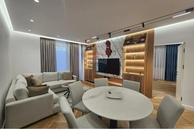 Tirane, jepet me qera apartament 2+1 , 120 m² 700 € (Astir)