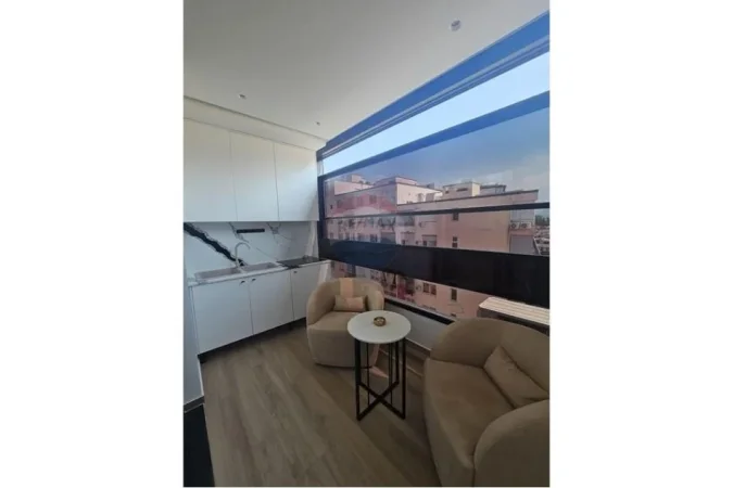 Tirane, jepet me qera apartament 2+1 , 120 m² 700 € (Astir)