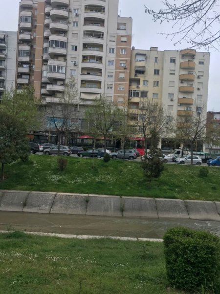 Tirane, jepet me qera apartament 3+1+Aneks+Ballkon Kati 11, 170 m² 700 € (Bulevardi Barkam Curri)