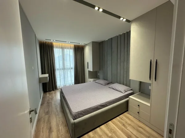 Tirane, jepet me qera apartament 2+1 Kati 4, 90 m² 800 € 