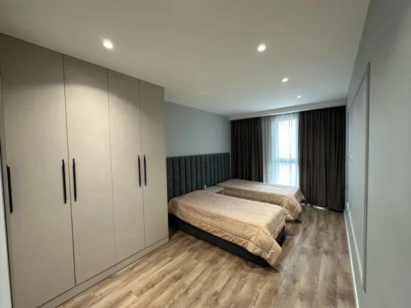 Tirane, jepet me qera apartament 2+1 Kati 4, 90 m² 800 € 