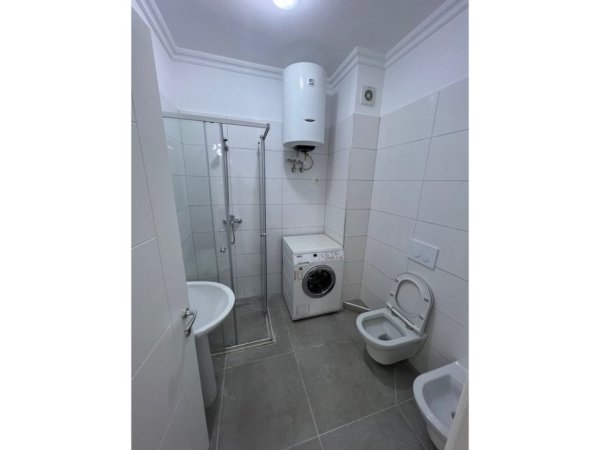 Tirane, shitet apartament 1+1 Kati 8, 66 m² 95.700 € (Kompleksi Darling)