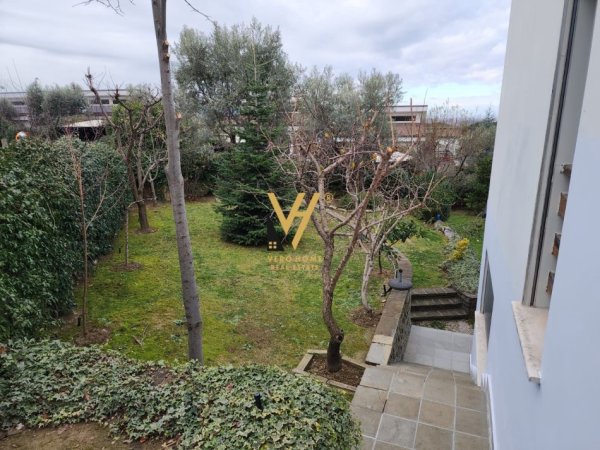 Tirane, jepet me qera Vile 2 Katshe Kati 0, 220 m² 2.000 € (MJULL BATHORE , LONG HILL RESIDENCE)