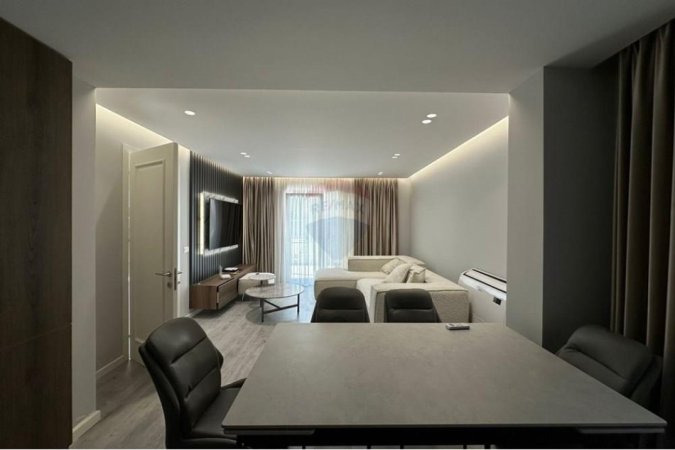 Tirane, jepet me qera apartament 2+1+Ballkon , 412 m² 1.000 € 