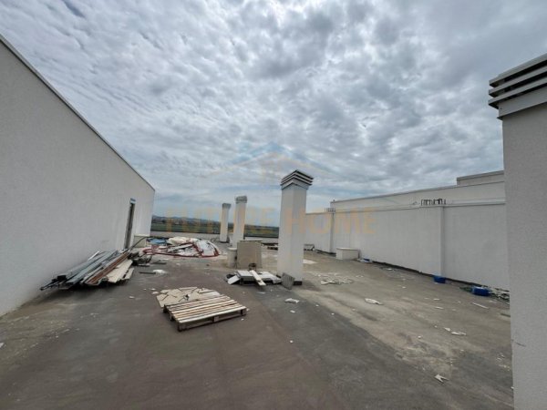 Durres, shitet ambjent biznesi Kati 8, 562 m² 
