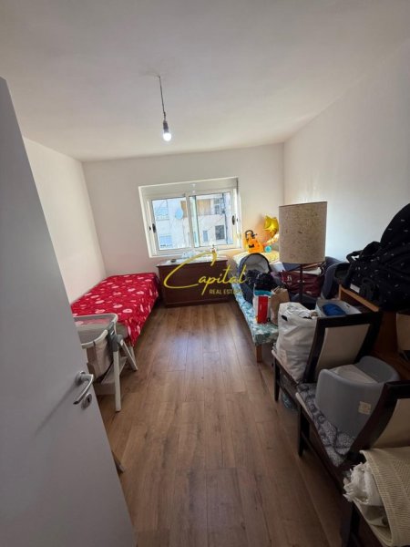 Tirane, shitet apartament 2+1 Kati 3, 81 m² 155.000 € (BRRYLI)