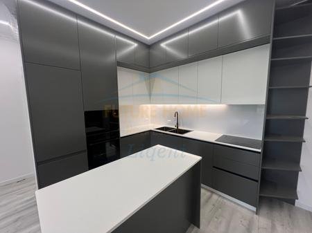Tirane, jepet me qera apartament 2+1 Kati 5, 105 m² 1.200 € 