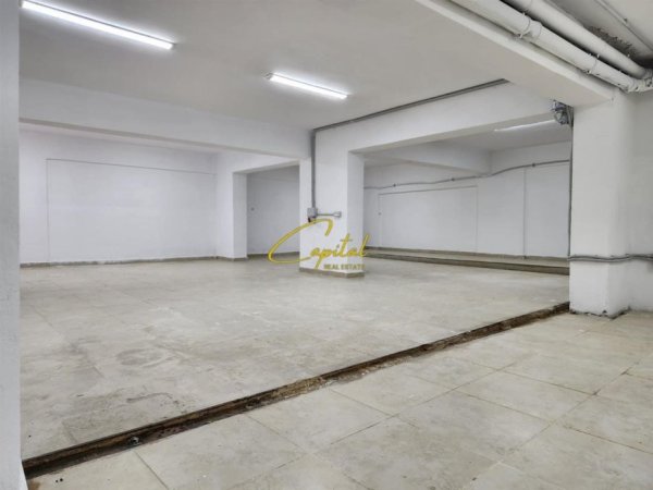 Tirane, jepet me qera ambjent biznesi Kati -1, 301 m² 1.200 € (YZBERISHT)