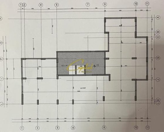 Tirane, jepet me qera ambjent biznesi Kati -1, 301 m² 1.200 € (YZBERISHT)
