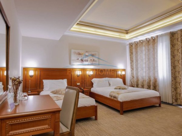Tirane, jepet me qera hotel Kati 0, 1.150 m² 25.000 € 