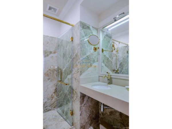 Tirane, jepet me qera hotel Kati 0, 1.150 m² 25.000 € 