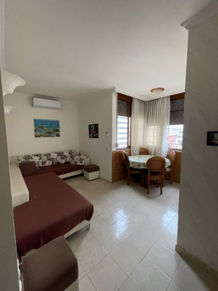 Tirane, jepet me qera apartament 2+1 Kati 8, 80 m² 660 € (Rruga Ali Demi/Njesia Bashkiake Nr.2)