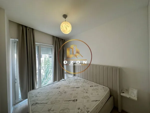 Tirane, jepet me qera apartament 1+1+Ballkon Kati 2, 80 m² 500 € (Rezidenca Kodra e Diellit 2)