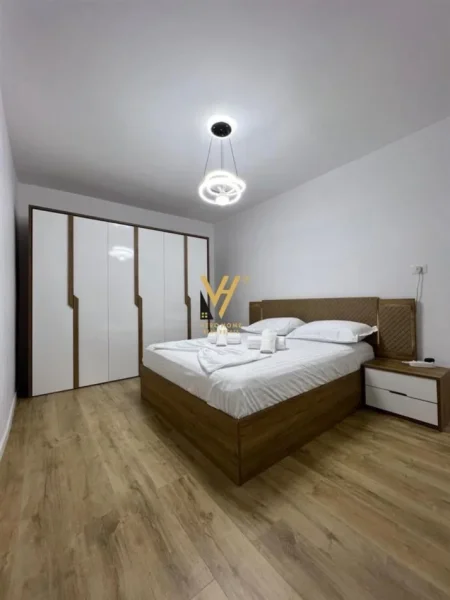 Tirane, shitet apartament 2+1+Ballkon Kati 1, 83 m² 250.000 € (RRUGA E KAVAJES)