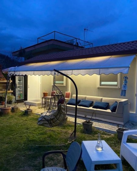 Tirane, shitet shtepi 1+1 Kati 0, 625 m² 100.000 € (Vaqarr)