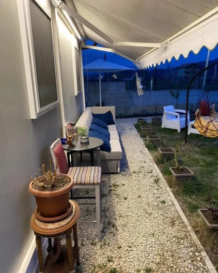 Tirane, shitet shtepi 1+1 Kati 0, 625 m² 100.000 € (Vaqarr)