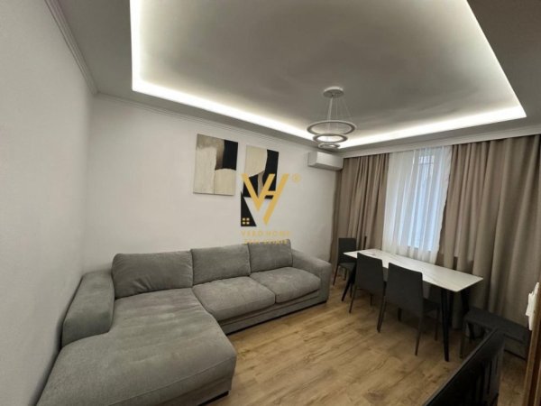 Tirane, jepet me qera apartament 2+1+Ballkon Kati 0, 83 m² 850 € (RRUGA E KAVAJES)
