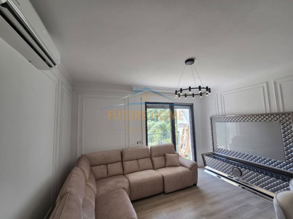 Tirane, jepet me qera apartament 2+1 Kati 1, 107 m² 850 € (KODRA E DIELLIT)