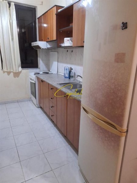 Tirane, jepet me qera apartament 1+1 Kati 3, 75 m² 580 € (BULEVARDI I RI)