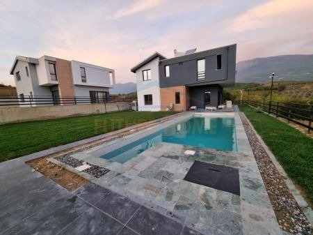 Tirane, shitet apartament 2 Katshe Kati 2, 341 m² 800.000 € (Daias)