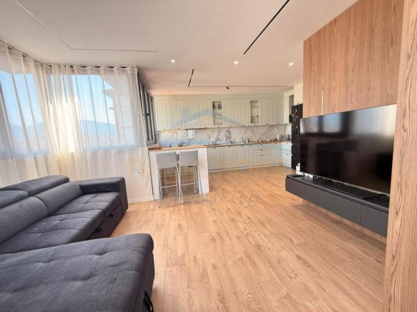 Tirane, jepet me qera apartament 2+1+Ballkon Kati 8, 100 m² 1.200 € (Rruga e Elbasanit)
