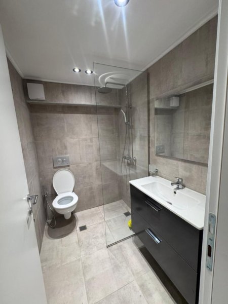 Tirane, jepet me qera apartament 1+1 Kati 2, 65 m² 520 € (Spitali Amerikan)