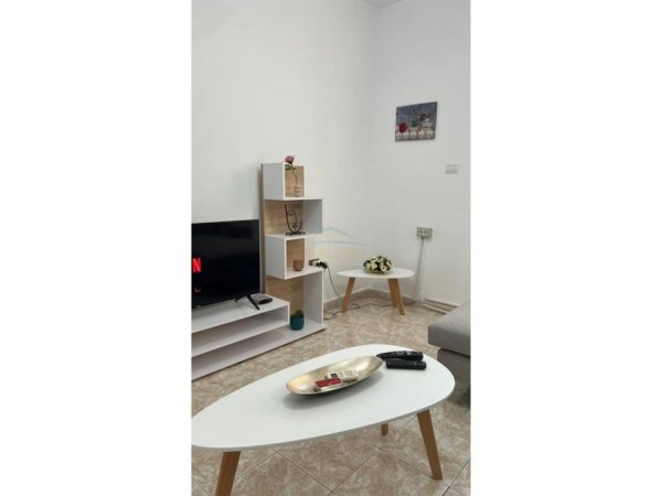 Tirane, jepet me qera apartament 1+1 Kati 6, 65 m² 550 € (Zogu i Zi)