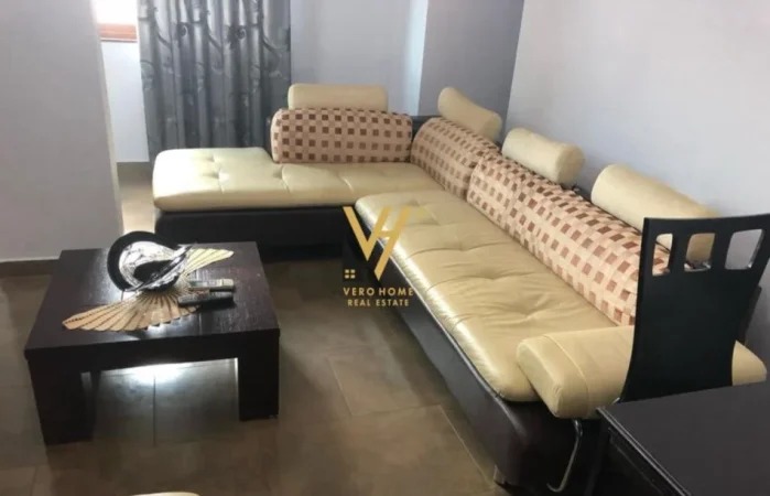 Tirane, jepet me qera apartament 2+1+Ballkon Kati 5, 95 m² 650 € (MEDRESEJA)
