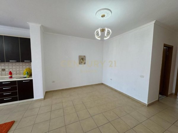 Tirane, shitet apartament 2+1 Kati 4, 96 m² 129.000 € 