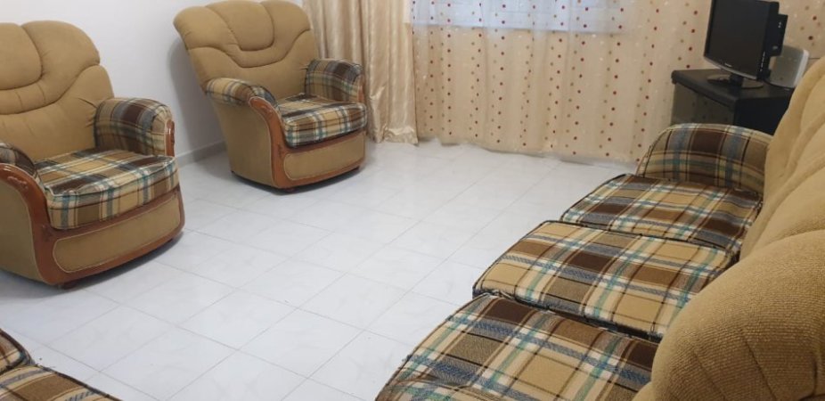 Tirane, jepet me qera apartament 2+1+Ballkon Kati 1, 80 m² 500 € (Mozaiku I Tiranes)