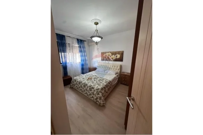 Tirane, shitet apartament 2+1+Ballkon , 72 m² 147.000 € (Rruga Bardhyl)
