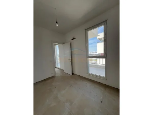 Tirane, shitet apartament 1+1 Kati 7, 71 m² 78.133 € 