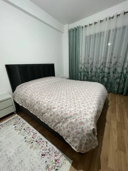 Tirane, jepet me qera apartament 1+1+Ballkon Kati 9, 74 m² 550 € (ASTIR)