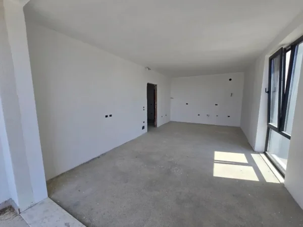 Tirane, shitet apartament 2+1+Ballkon Kati 3, 112 m² 224.000 € 