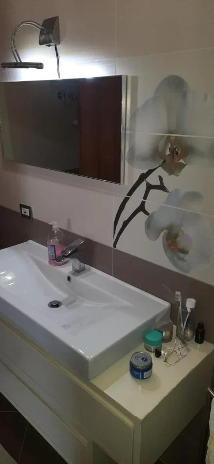 Tirane, shitet apartament 2+1 Kati 8, 88 m² 132.000 € (Fabrika e Miellit)