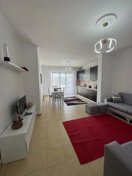 Tirane, shes apartament 2+1+Ballkon Kati 4, 96 m² 129.000 € (Prane restorant fresku)