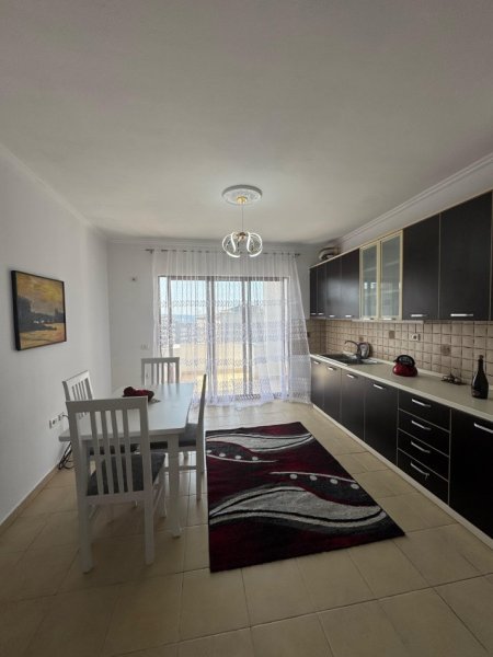 Tirane, shitet apartament 2+1 Kati 4, 96 m² 129.000 € (Fresku)
