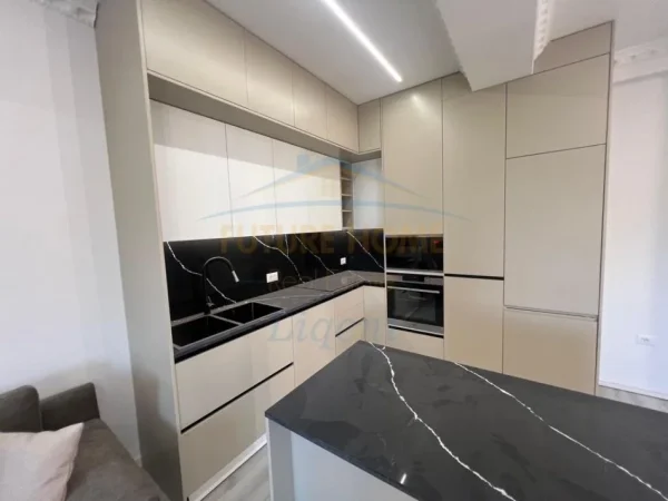 0683487469 Tirane, jepet me qera apartament 2+1 Kati 1, 100 m² (Liqeni i Thate , Tek Lul Morina)