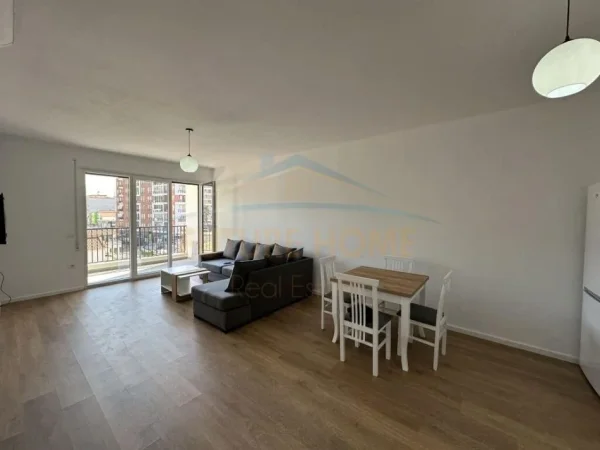 0683487469 Tirane, jepet me qera apartament 2+1 Kati 3, 93 m² 750 € (Don Bosko , Trio Tower)