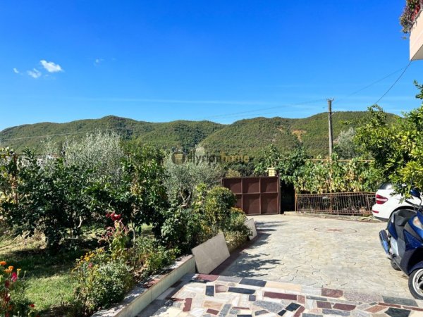 Tirane, jepet me qera shtepi 2 Katshe Kati 2, 1.800 m² 2.500 € (Vishaj)