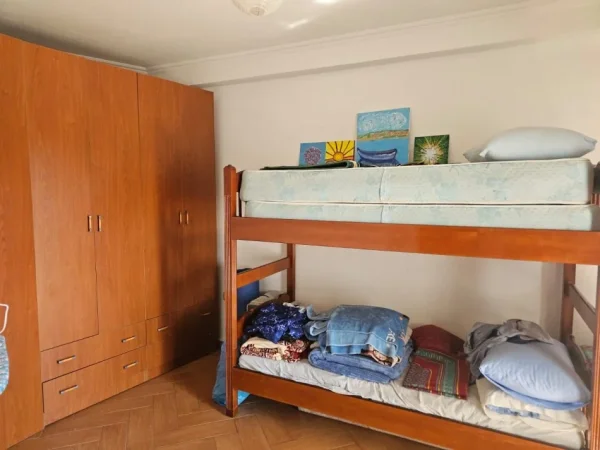 Rruga e Barrikadave 🥰 Jepet me qera apartament 2+1+Ballkon Kati 9 me pamje fantastike 111 m² 65.000 leke