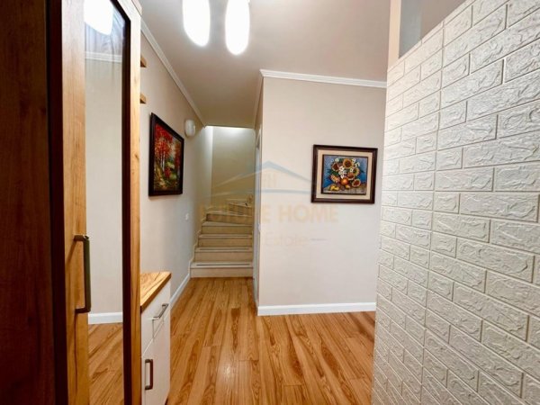 Tirane, jepet me qera apartament duplex 2+1+Ballkon Kati 1, 109 m² 700 € (Rezidenca Kodra e Diellit 1)