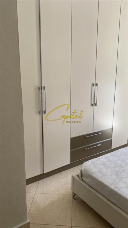 Tirane, jepet me qera apartament 1+1 Kati 3, 75 m² 420 € (FRESKU)