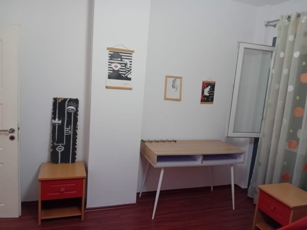 Tirane, jepet me qera apartament 2+1 Kati 3, 117 m² 600 € 